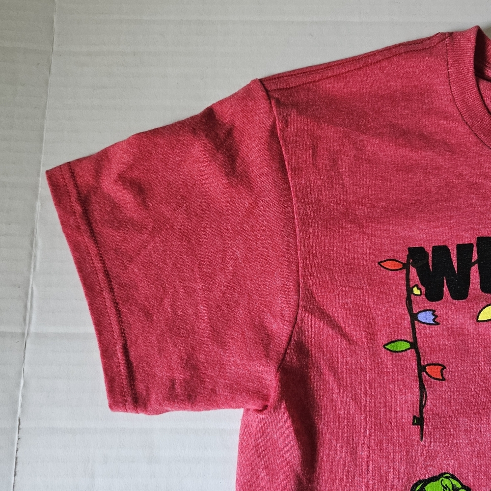 SALE! New Marvel Comics Hulk Holiday T Shirt Size S Red Short Sleeve NWT - Picture 4 of 10